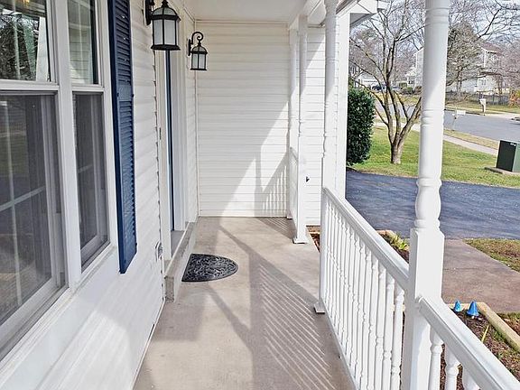 5th image of 5396 Gladewright Dr