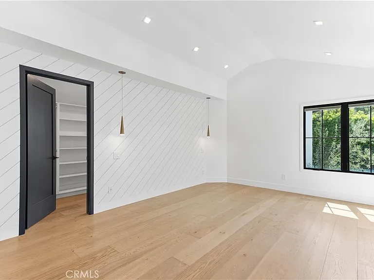 4627 Ethel Ave — Photo 7