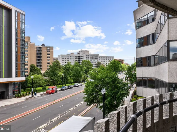 2700 Virginia Ave NW Unit 410, Washington, DC 20037