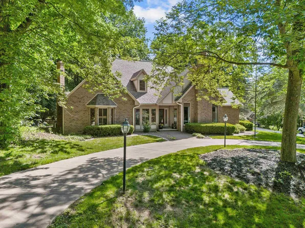 4510 Choctaw Trl, Green Bay, WI 54313