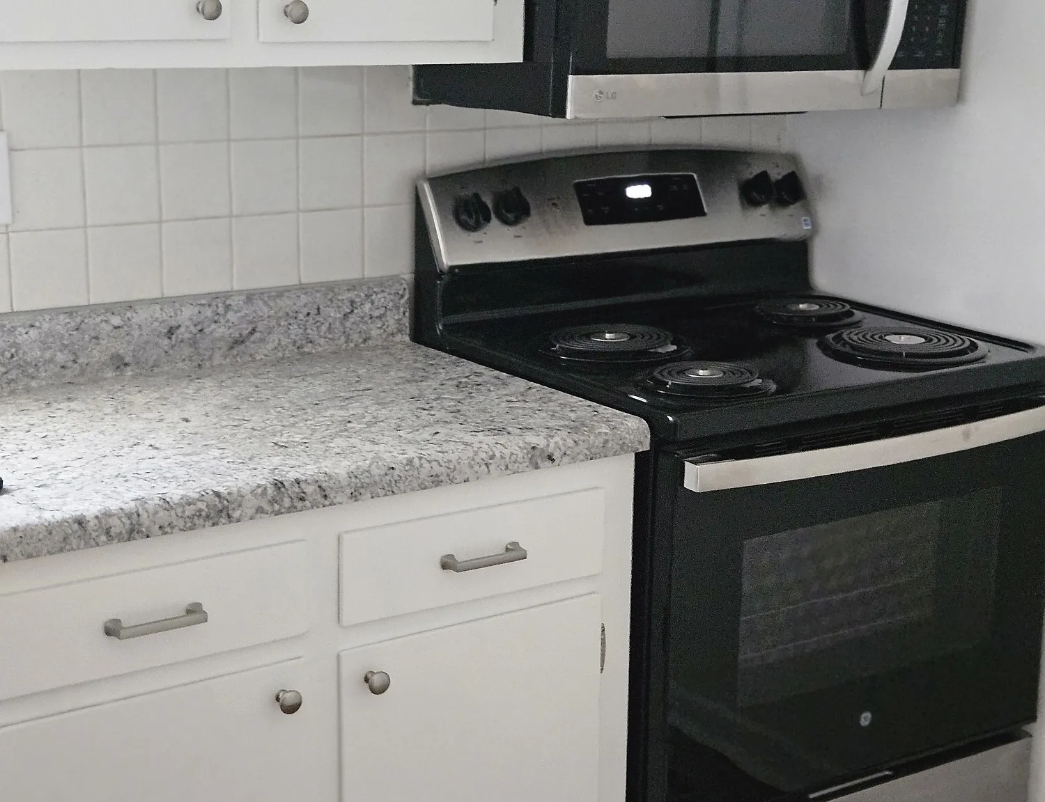 3 bed, 1410 sqft, $2,475 — Photo 4