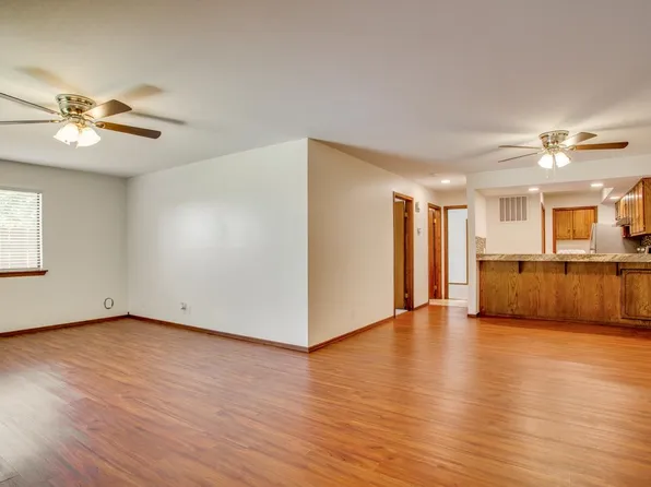 412 N Oakwood Rd APT 104, Enid, OK 73703