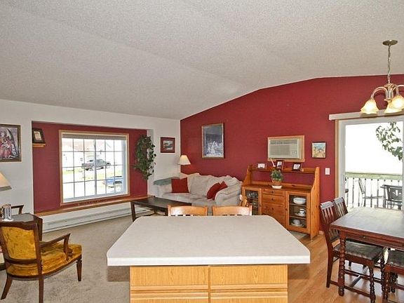 3rd image of 1372 36th Ave S