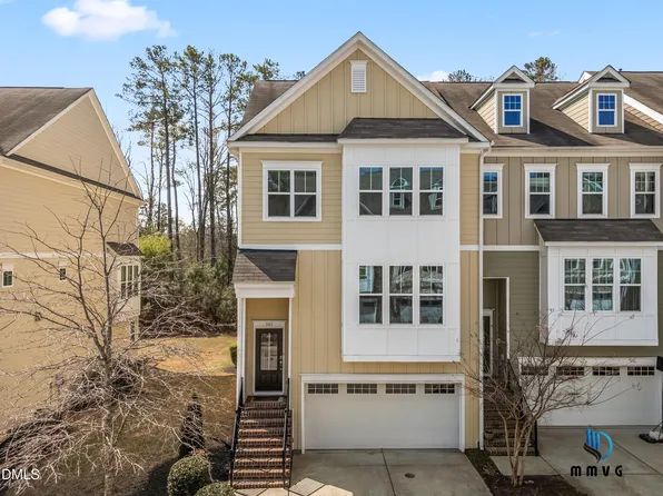 701 Edgewater Ridge Ct, Apex, NC 27523