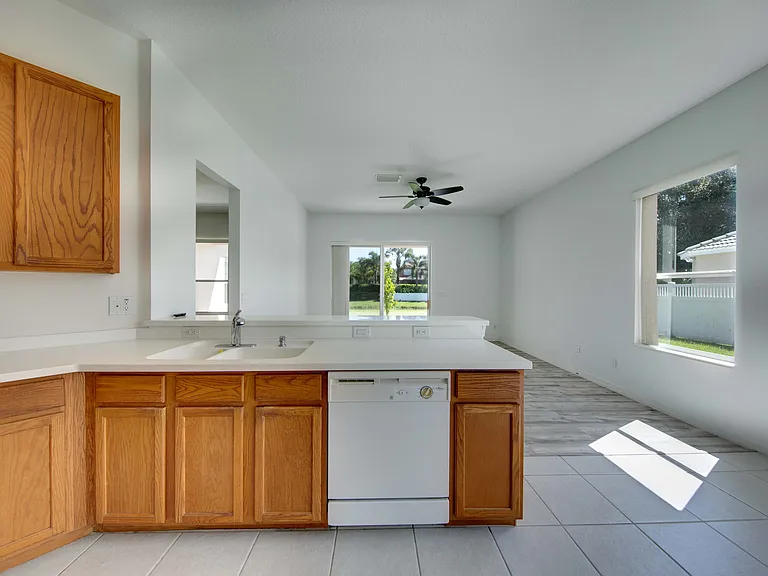 1679 Pinyon Pine Dr — Photo 22