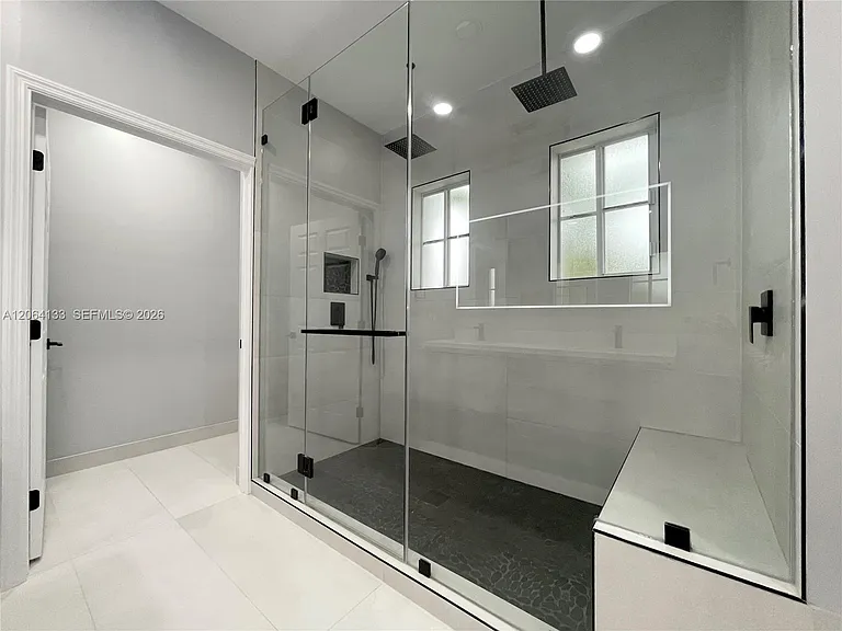 14121 SW 130th Ave — Photo 36