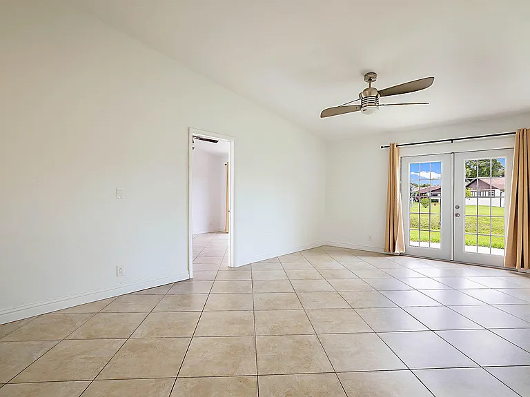 5241 Breadfruit Cir — Photo 12