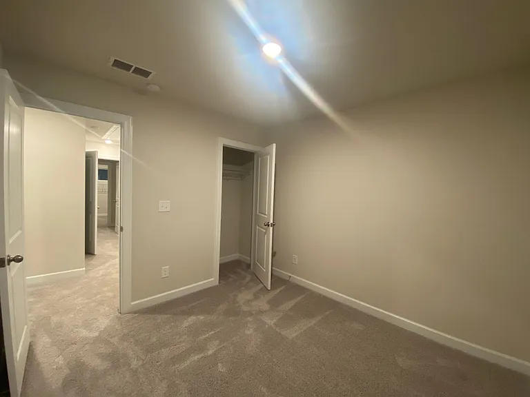 3762 Memorial Pkwy — Photo 24