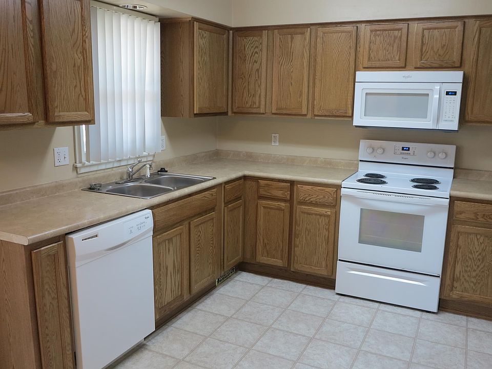 2nd image of 7675 University Ave APT 201
