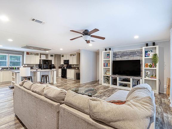 5th image of 21167 Joe Paul Ln