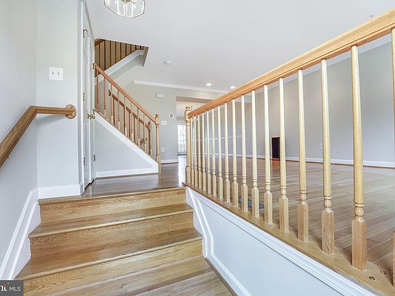 4th image of 6213 Squires Hill Dr