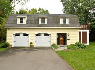 20 Elmwood Ave, Trumbull, CT 06611