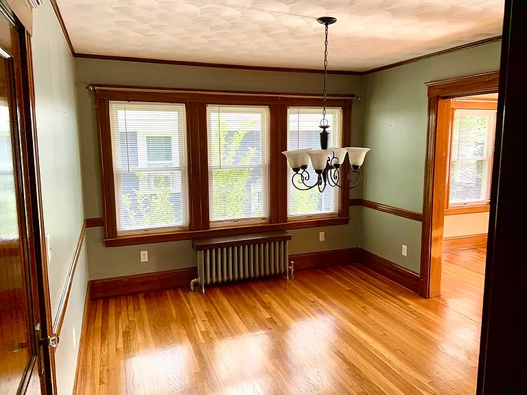 87 Willow St #2 — Photo 6