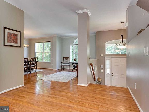 4th image of 8907 Day Lilly Ct
