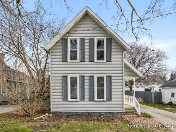 1315 Crosby St NW, Grand Rapids, MI 49504