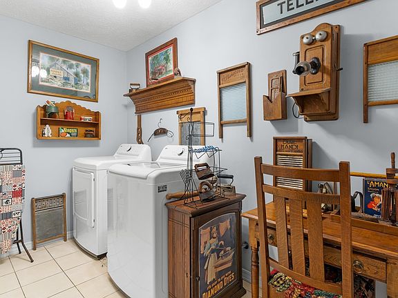 4th image of 51 High Ridge Ct