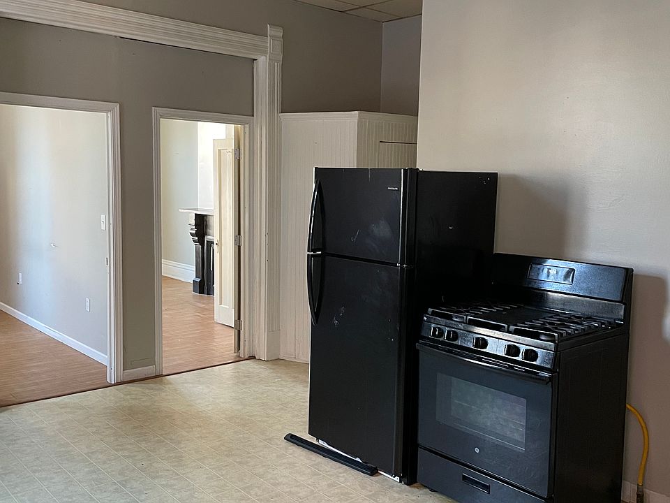 1st image of 1729 Greenup St APT 1
