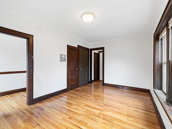 3rd image of 5 Haskell St APT 31