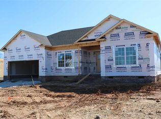 2643 Royal Ct, Bowling Green, KY 42104