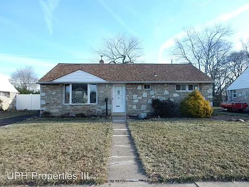 2508 Green Ave photo 1