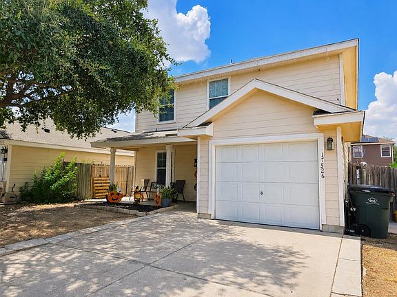 3rd image of 17526 College Port Dr