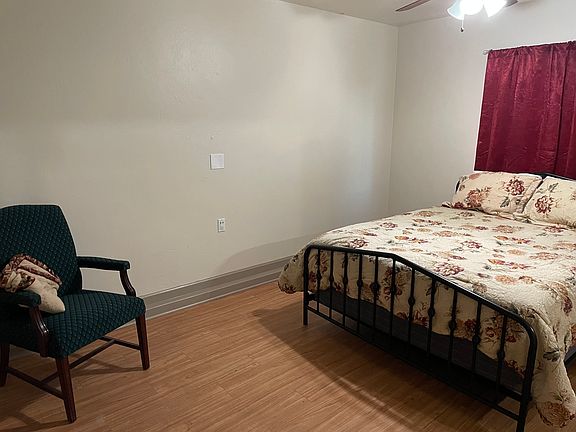 5th image of 13329 Lakeshore Dr