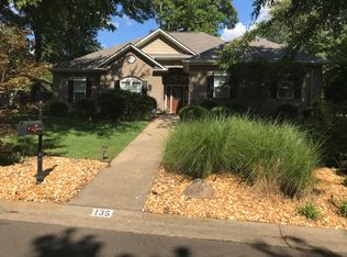 135 Shady Woods Ct, Hot Springs, AR 71901