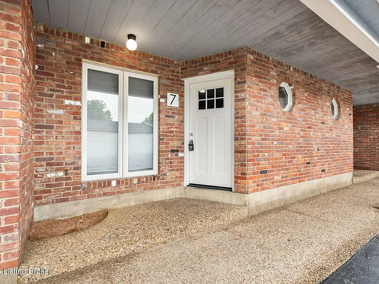 3509 Tabor Ct #7 — Photo 26