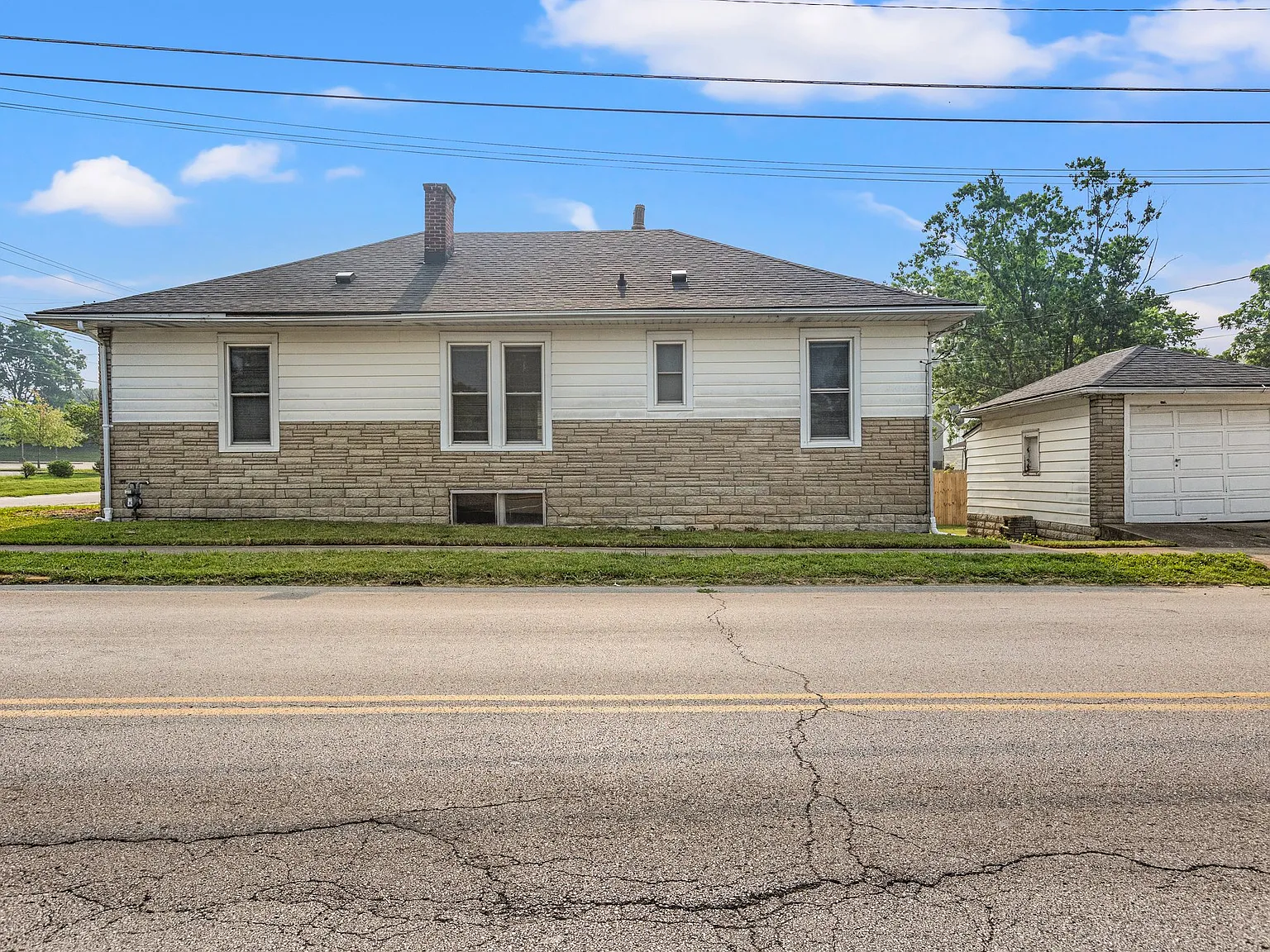 602 East Jackson Street - 1 — Photo 2