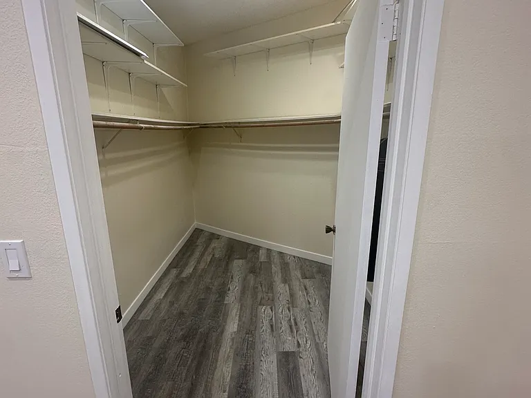 2900 Fairway Ave #401 — Photo 5