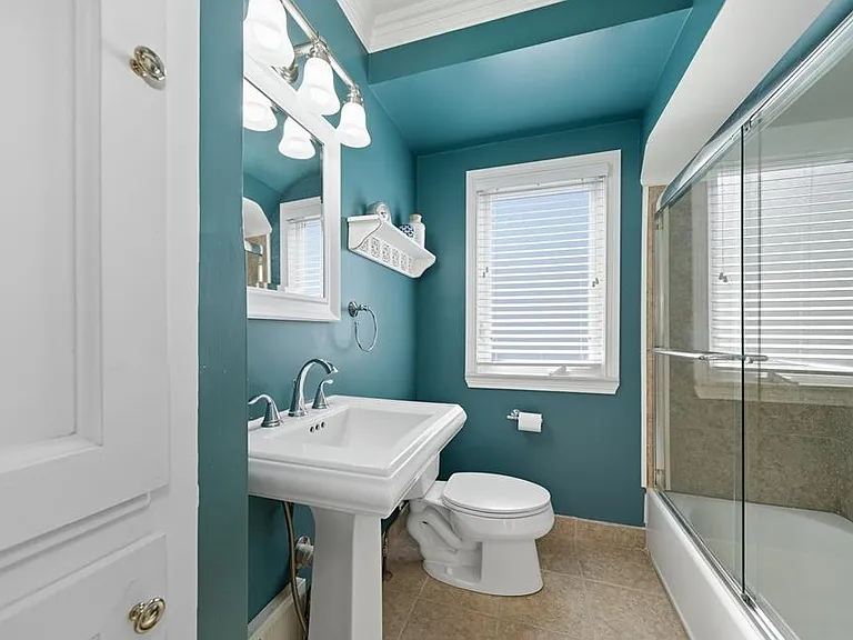 3311 Ellwood Ave — Photo 11