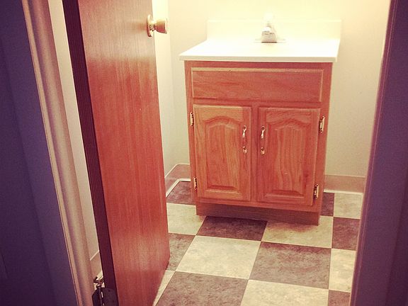 Master bath (full)