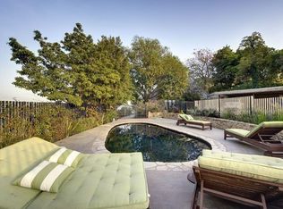3003 Runyon Canyon Rd, Los Angeles, CA 90046