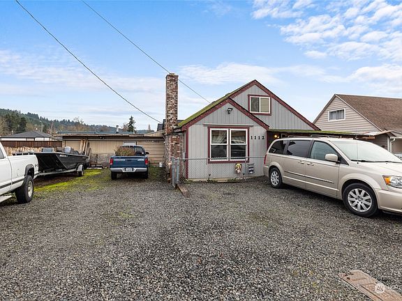 2nd image of 1112 Grand Avenue