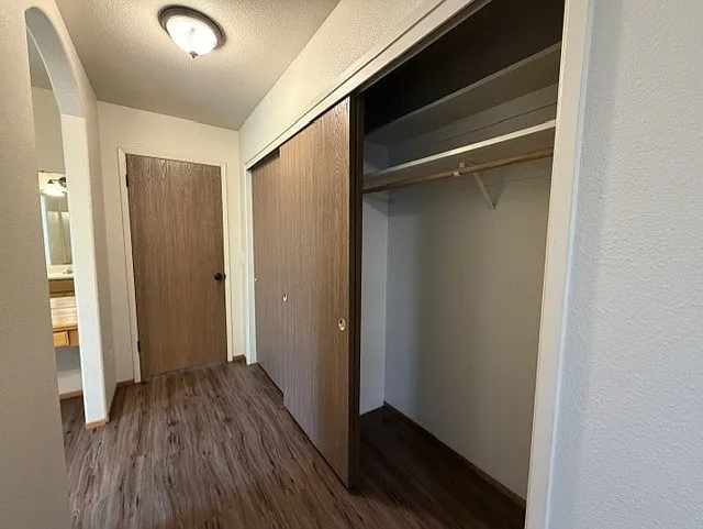 1332 Glenbrook Way — Photo 11