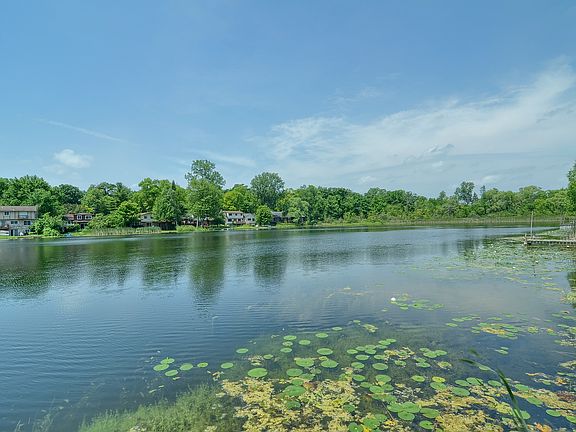 3rd image of 2006 Cross Lake Dr