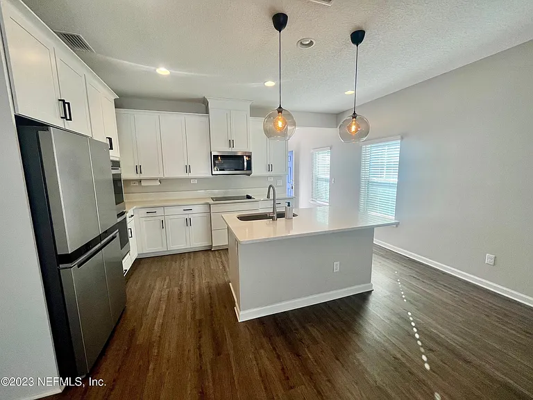 2117 Hawkeye Pl — Photo 9