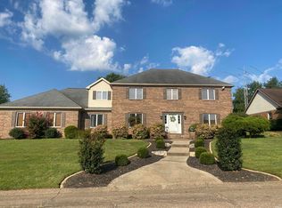 5599 Victoria Ct, Newburgh, IN 47630