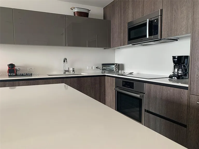 68 SE 6th St #3010 — Photo 14