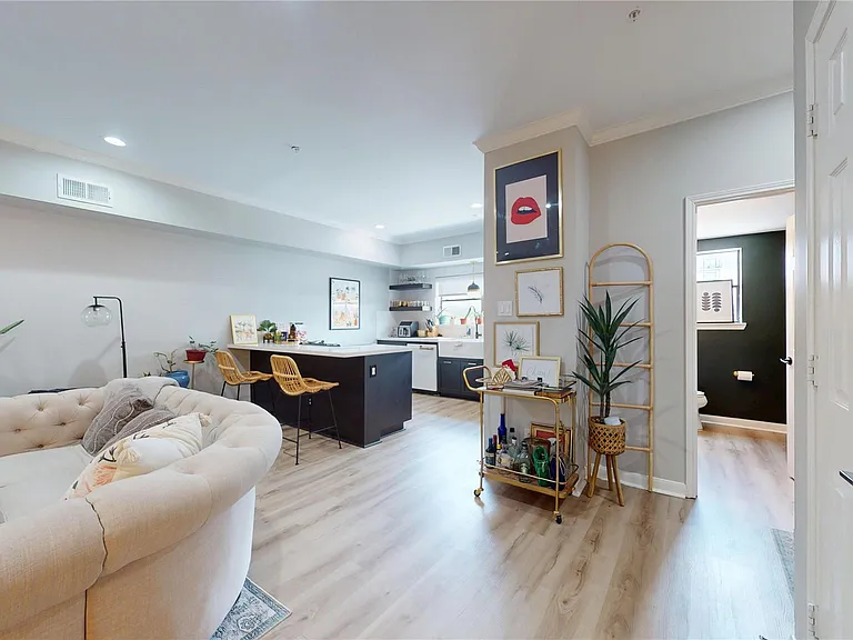 17 Waugh Dr #201 — Photo 16