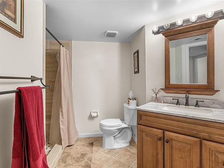 19505 Quesada Ave — Photo 25