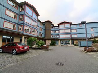 5631 Inlet Ave #308, Sechelt, BC V7Z 0J1