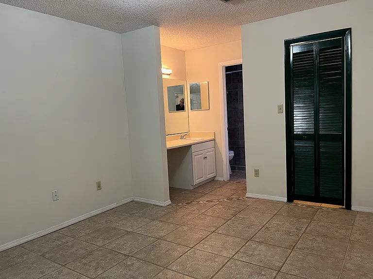 3222 Hammersmith Rd — Photo 14