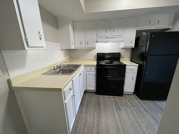 2nd image of 1029 Cross Keys Rd #13
