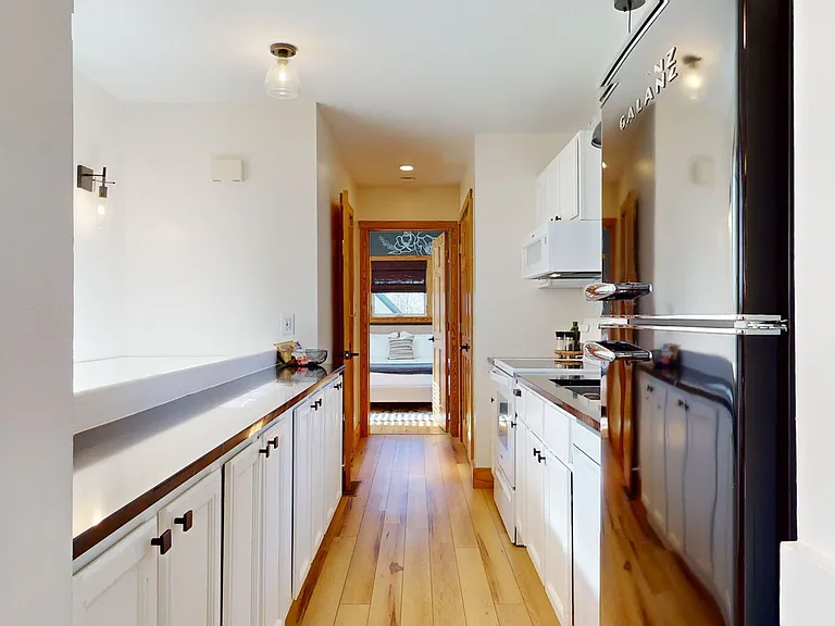 700 Method Rd — Photo 7