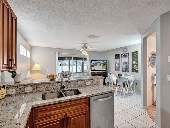 5th image of 3282 W Buena Vista Drive