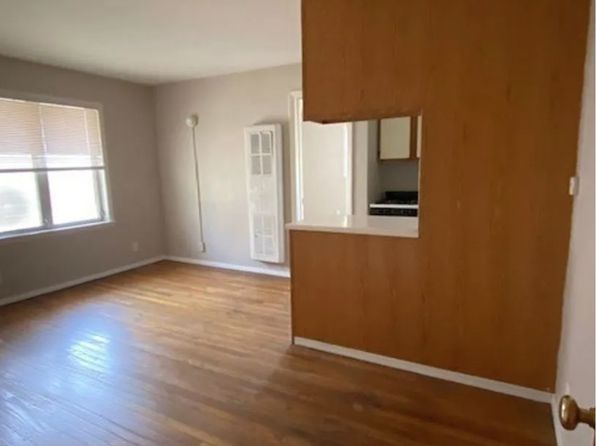 511 W University Ave #4