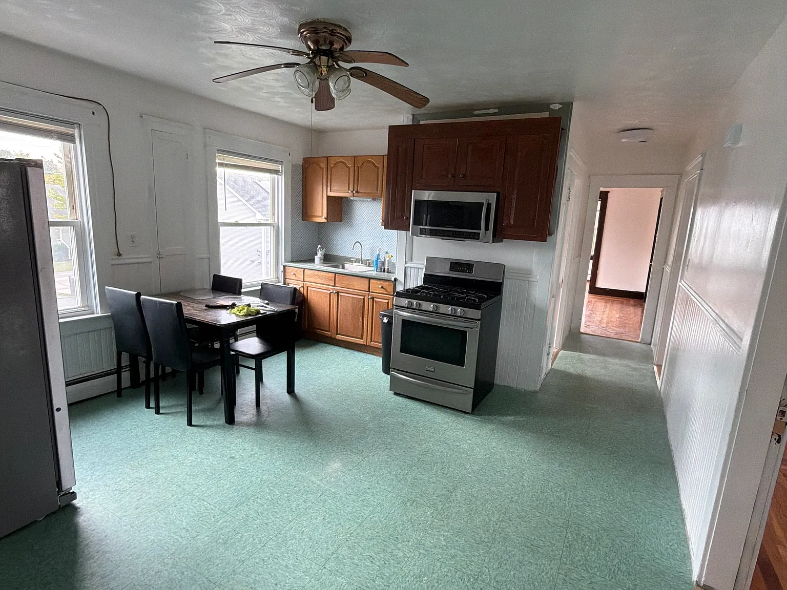 3 bed, 1200 sqft, $2,000 — Photo 4