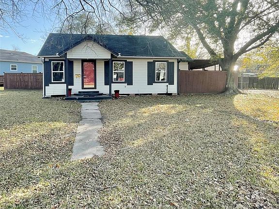 2nd image of 5220 E Parkway Dr