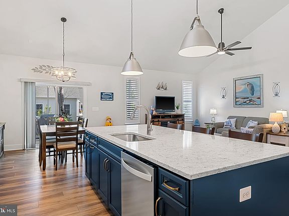 3rd image of 19437 Longfellow Way